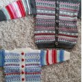 Kundbild Viking garn Baby Ull 50g - Mörkgrå (315): Barnkoftor stickade i Viking garn...