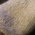 Kundbild DROPS Melody Uni Colour garn - 50g - Beige (15): Snart är jag klar med en härlig...